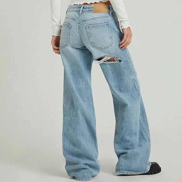 Pacsun Casey Low Rise Baggy Jeans Butt Slit Light Indigo Size 24 - Picture 1 of 9